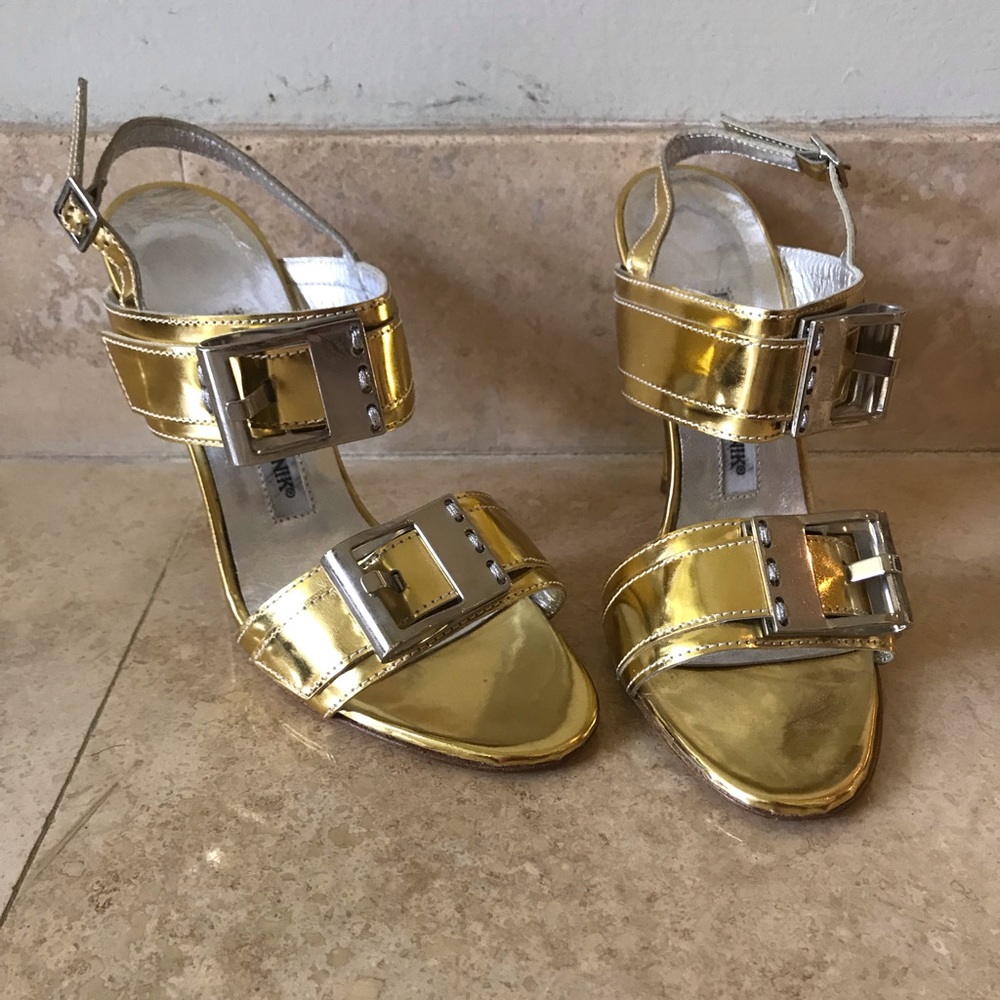 MANOLO BLAHNIK HEELS